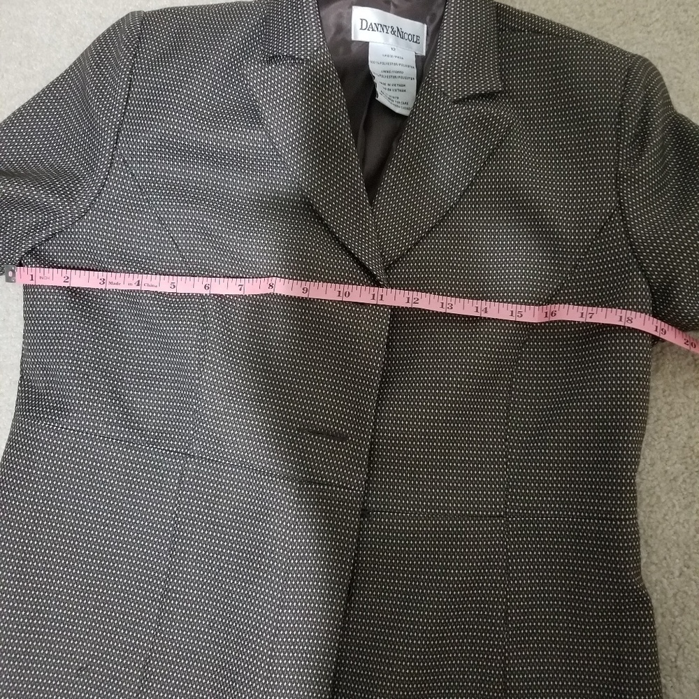 Dress - Picture 4 of 7